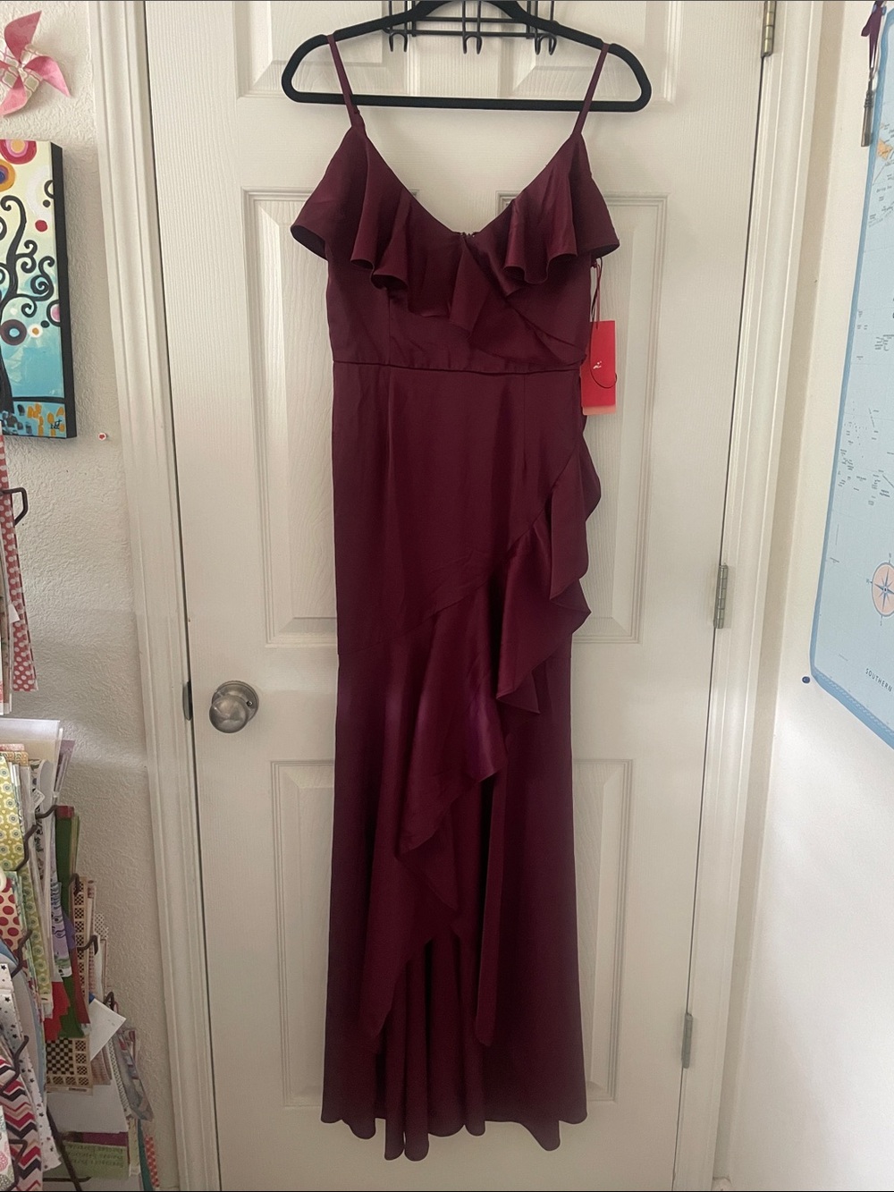 Vow’d Burgundy Ruffle Deep V-Neck Bridesmaid Dress size 8 New With Tags